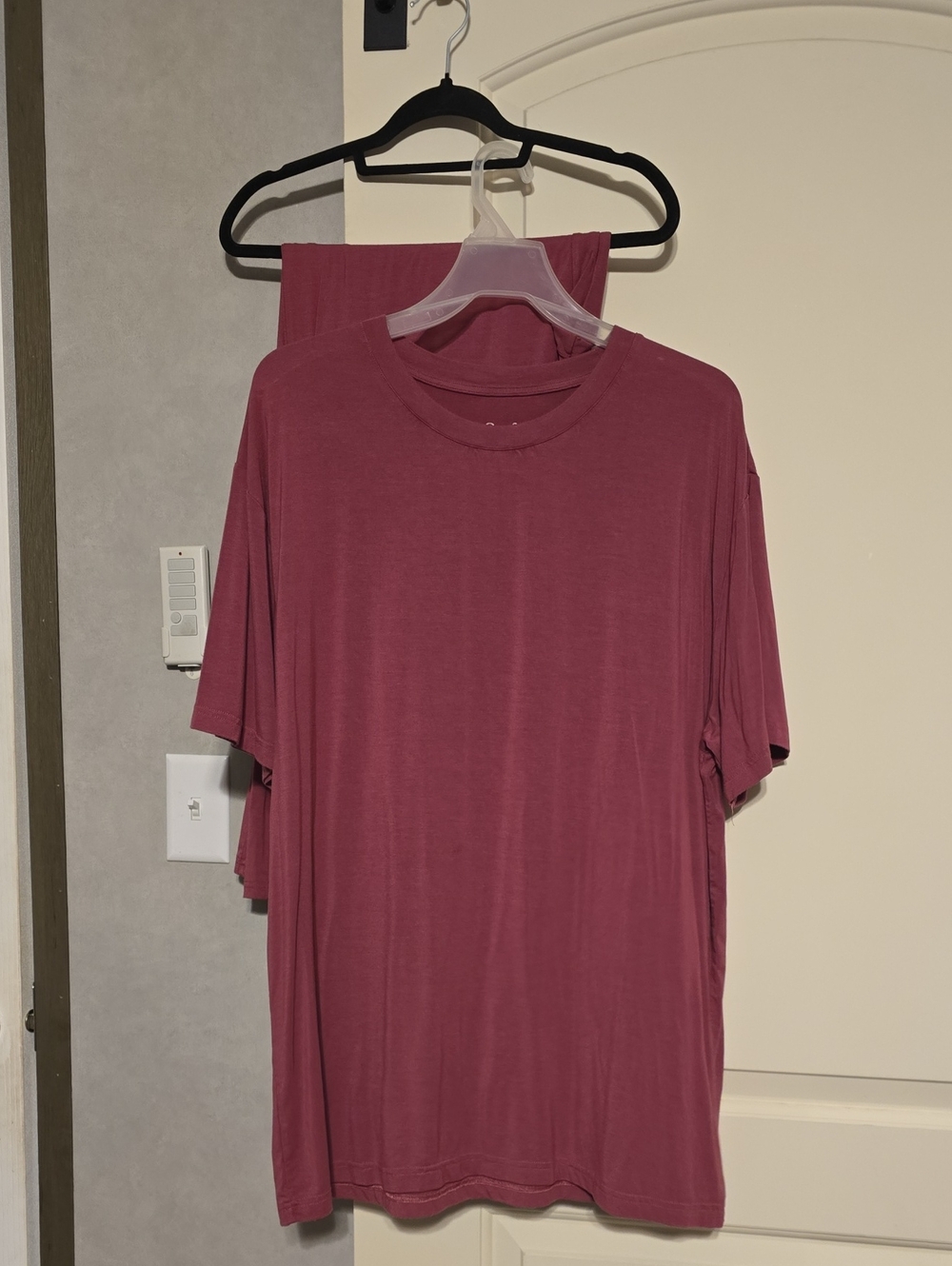 Unisex Comfrt Crew Neck Short Sleeve Shirt And Lounge Pants Set - Rose